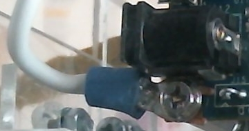 Parallella mini-cluster 5V connection showing tine proximity to barrel connector 0V tag